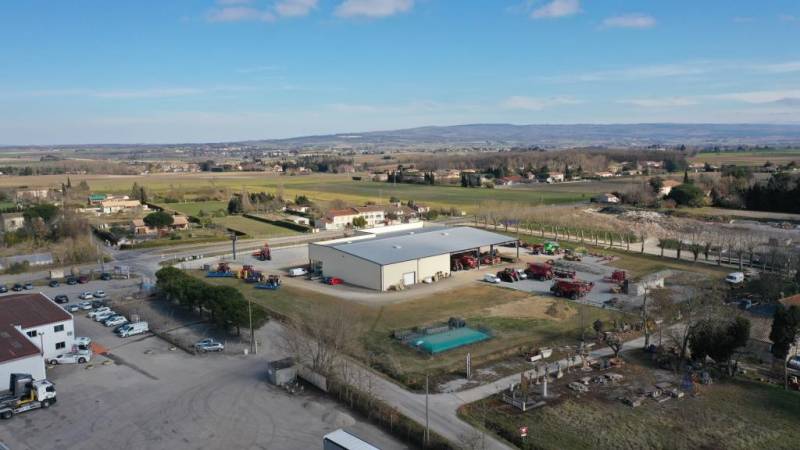 Entreprise de désamiantage et de rénovation de toiture pas chère à Narbonne 